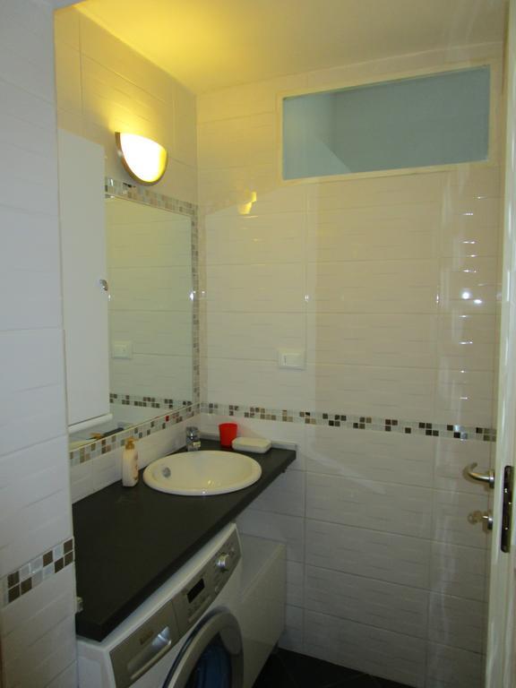 Meri Apartment Florens Rum bild